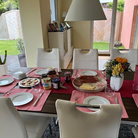 Schönes Privatzimmer Region Hannover Springe Exterior foto